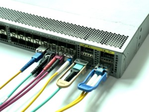 Nhà máy cung cấp 10gbase SFP + bidi 1330nmtx1270nmrx 10km duy nhất LC DDM DOM Module thu phát quang cho Ethernet thông tin liên lạc - Product Image 6