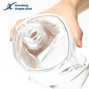 China Factory Fashionable Design Decorative Clear Vodka Glass Bottle With <strong>Silver</strong> Stopper <strong>Cork</strong> - Product Image 2