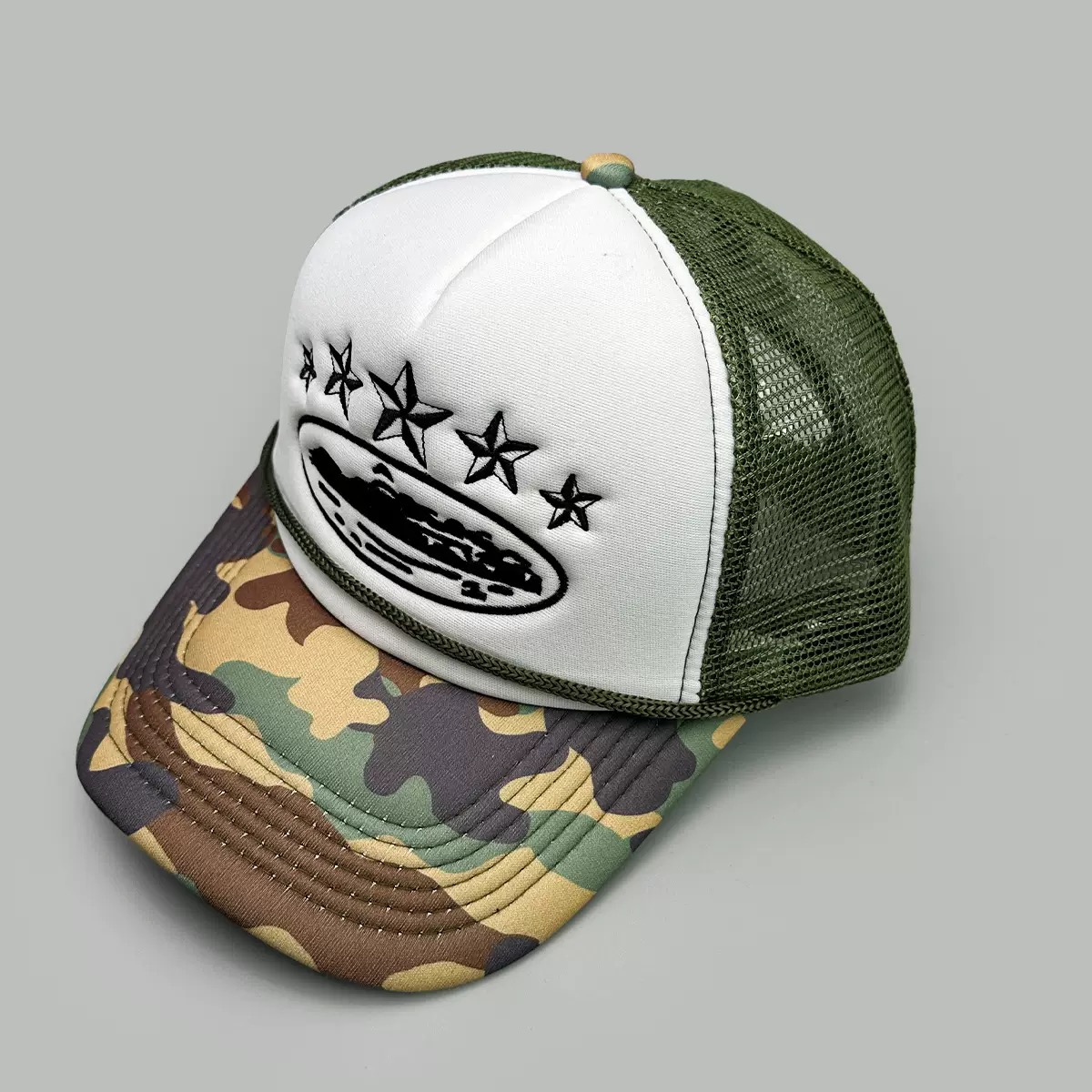 Camouflage white