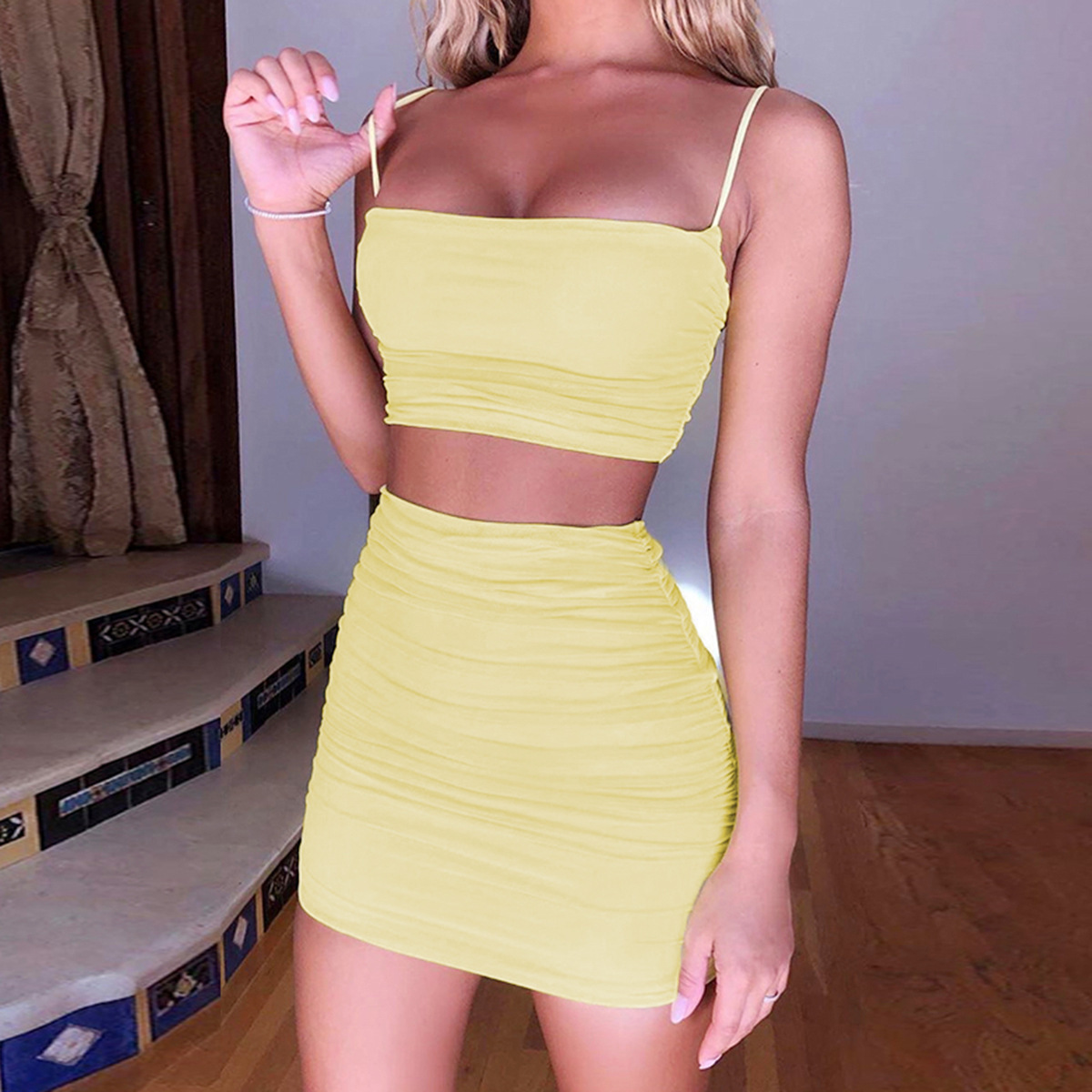 Jaune