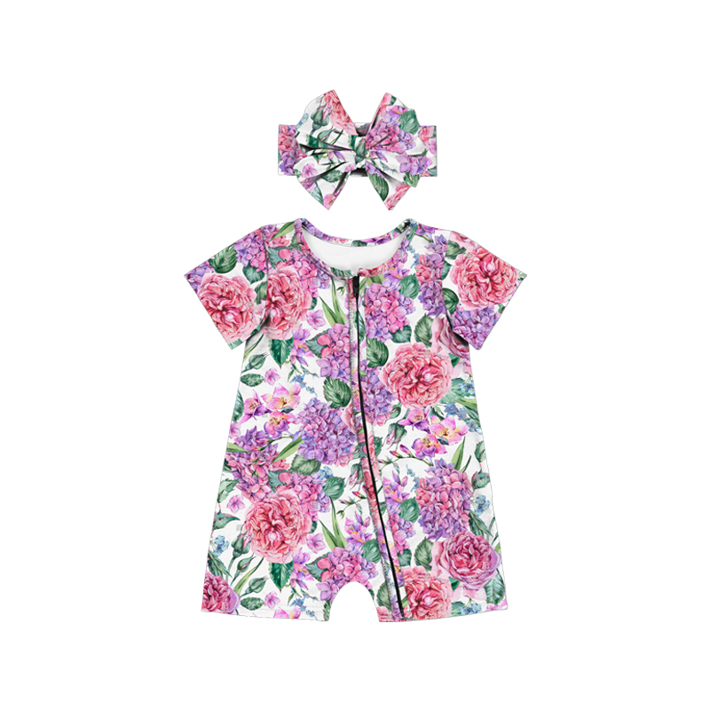 Estampado floral de hortensias multicolor con base blanca