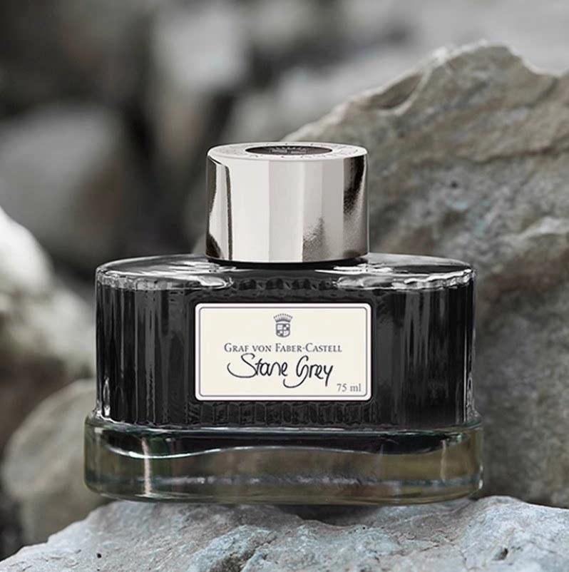 Grigio roccia