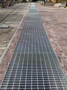 耐腐蚀不锈钢316地漏格栅易于安装沟渠盖下水道格栅由碳钢制成