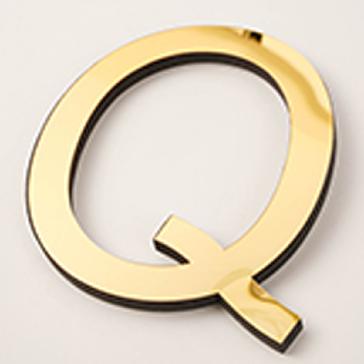 Q