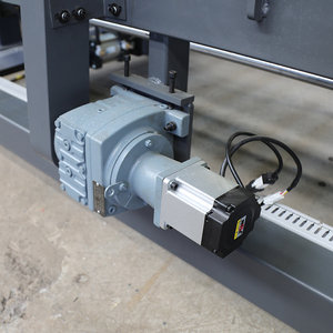 Macchina automatica orizzontale ad alta velocità di carico e scarico con componenti Core PLC