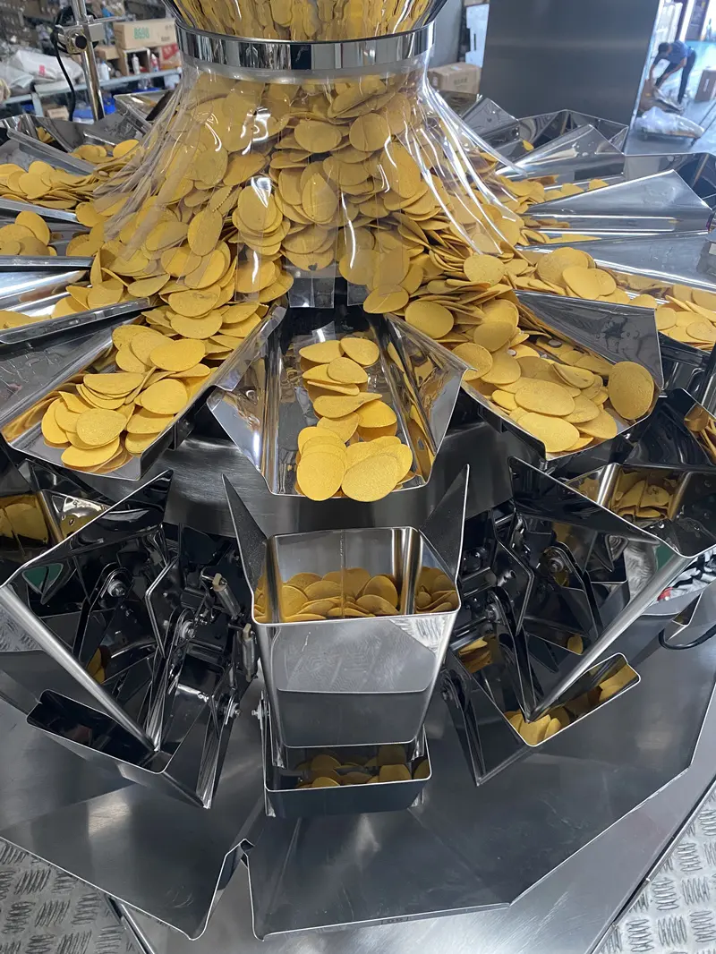 Factory Price Puff Food Crisp Banana Plantain Chips Snack French Fries Potato Chips Automatic Pouch Packing Machine