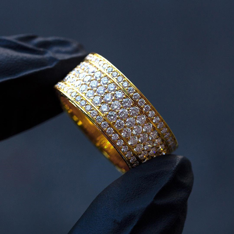 Q028 gold