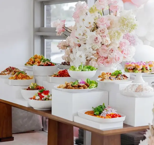 Cubos de comida acrílicos para fiesta de Navidad y boda, soporte de pastel de postre de zócalo blanco, elevador de exhibición de acrílico, elevadores de mesa de Buffet