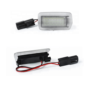 トヨタハイランダーカローラキャムリプリウスウィッシュランドクルーザーレイズウィッシュ4ランナーマークXEZ用LED礼儀ランプ車のドアライト - Product Image 1