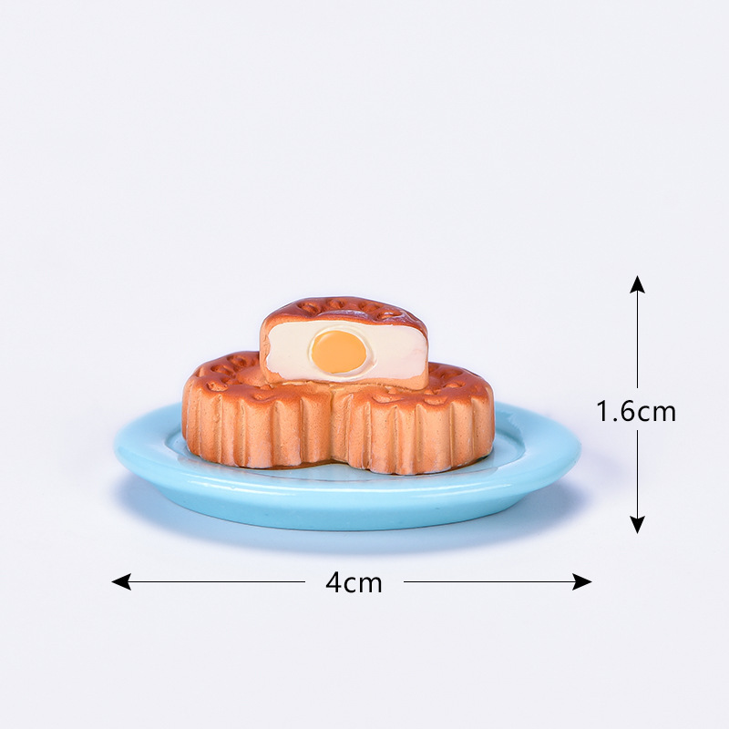 Pastel de luna colorido en plato 14