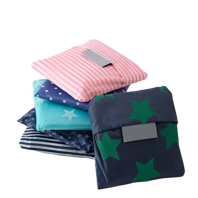 Logolar özel ile özel çevre dostu büyük süpermarket bakkal kullanımlık katlanabilir Polyester alışveriş çantaları