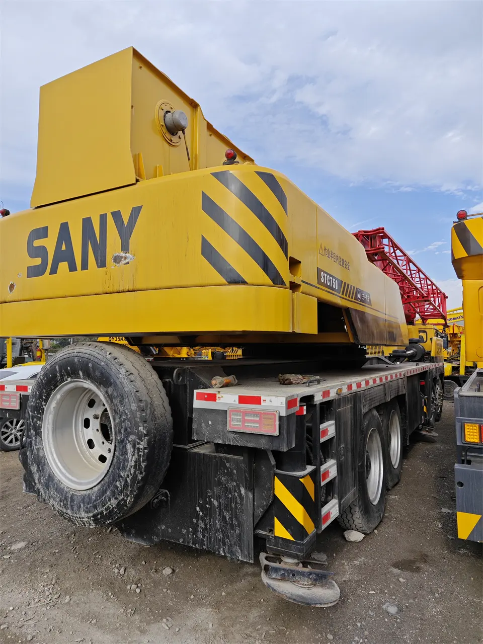 ขายร้อน San y Stc750 75ton รถบรรทุกมือสองหนักติดเครนเคลื่อนที่คุณภาพสูง