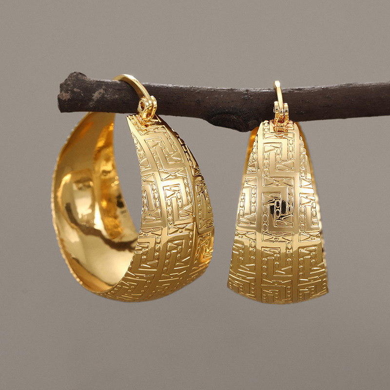E4820 yellow gold