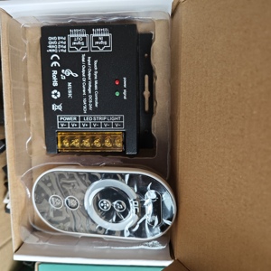 DC12-24V singola porta di rete Controller tattile musicale sincrono luce a LED con controller di regolazione della striscia luminosa - Product Image 4
