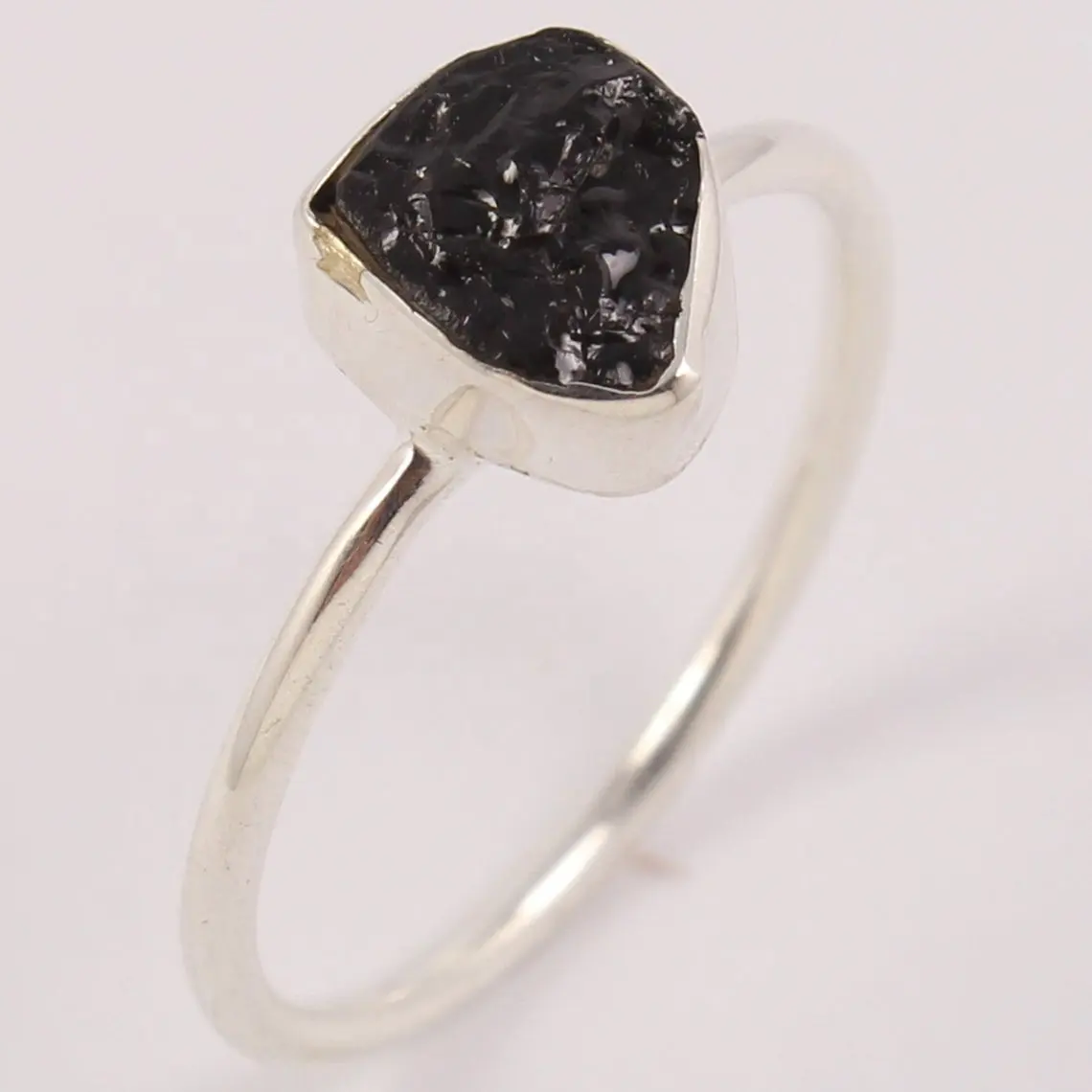 Anillo apilable de turmalina negra para mujer, de Plata de Ley 925 de calidad AAA, joyería de piedra rugosa para mujer, anillos genuinos al por mayor