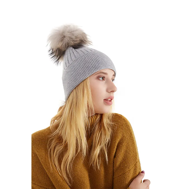 大人の女性のアライグマ犬の毛皮のボールウサギダウン厚くて薄い縞模様の冬の帽子を見つける