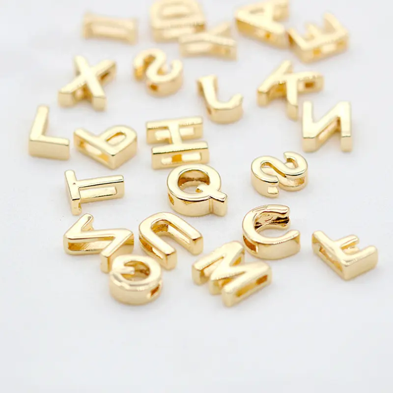 Hot verkauf charms 26 alphabet metall buchstaben für schmuck machen