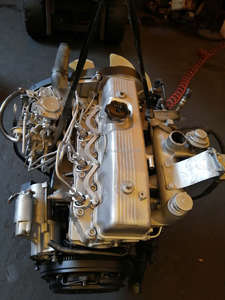 良好な状態D4BH D4BC 4D56ターボピックアップ付き中古ディーゼルエンジンD4EA G4GA G4KE G4KJ