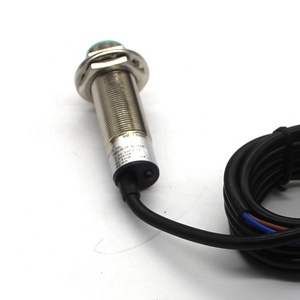 YUMO LJ18A3-5-J/EZD M18 5mm AC Ras interruptor inductivo de proximidad sensor - Product Image 3
