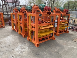 Foreign Direct Selling Concrete Brick <strong>Making</strong> <strong>Machine</strong> Crawler Large <strong>Automatic</strong> Brick <strong>Making</strong> Machinery - Product Image 6