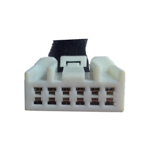 12 针原装视频输入开关 RCA 适配器连接器，用于 2014-2017 Mazda 3 Axela Sedan BM 后视图相机 - Product Image 3