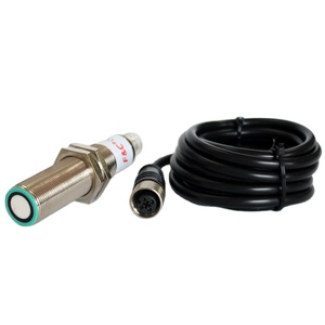Sensor ultrasónico analógico F & C 12 ~ 24V CC Detección precisa de espacio/diámetro dentro de 1000-2000mm 10% Error - Product Image 3