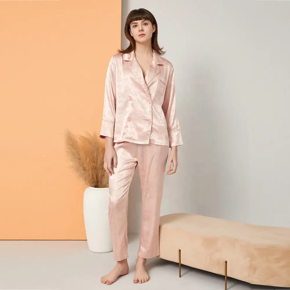 2022ที่มีคุณภาพสูงโรงงานออกแบบขายส่งหรูหราพิมพ์ผ้าไหมชุดนอนชุดนอนสวมใส่สำหรับผู้หญิง