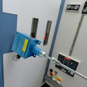 Transmisor de temperatura integrado con pantalla digital a prueba de explosiones Salida SPDT inalámbrica para uso industrial - Product Image 1