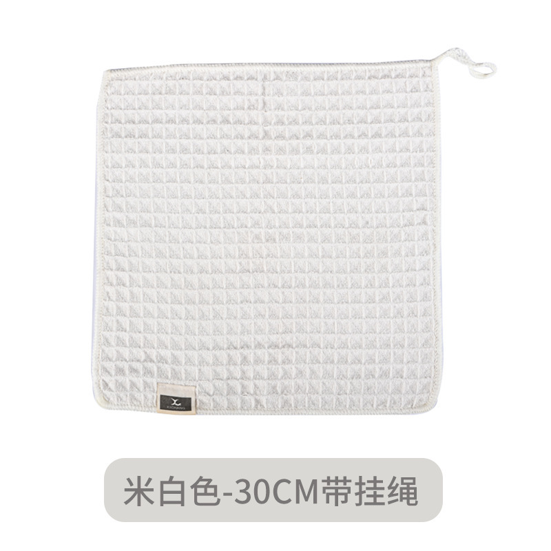 Un cordon standard blanc de 30 cm x 30 cm