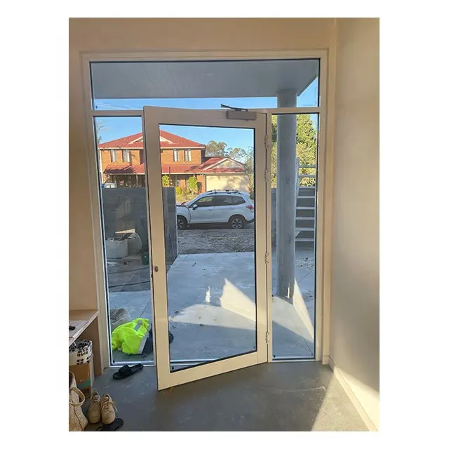 Rotura térmica de aluminio, puerta basculante CE, puerta de doble hoja de diseño, puerta de apertura exterior