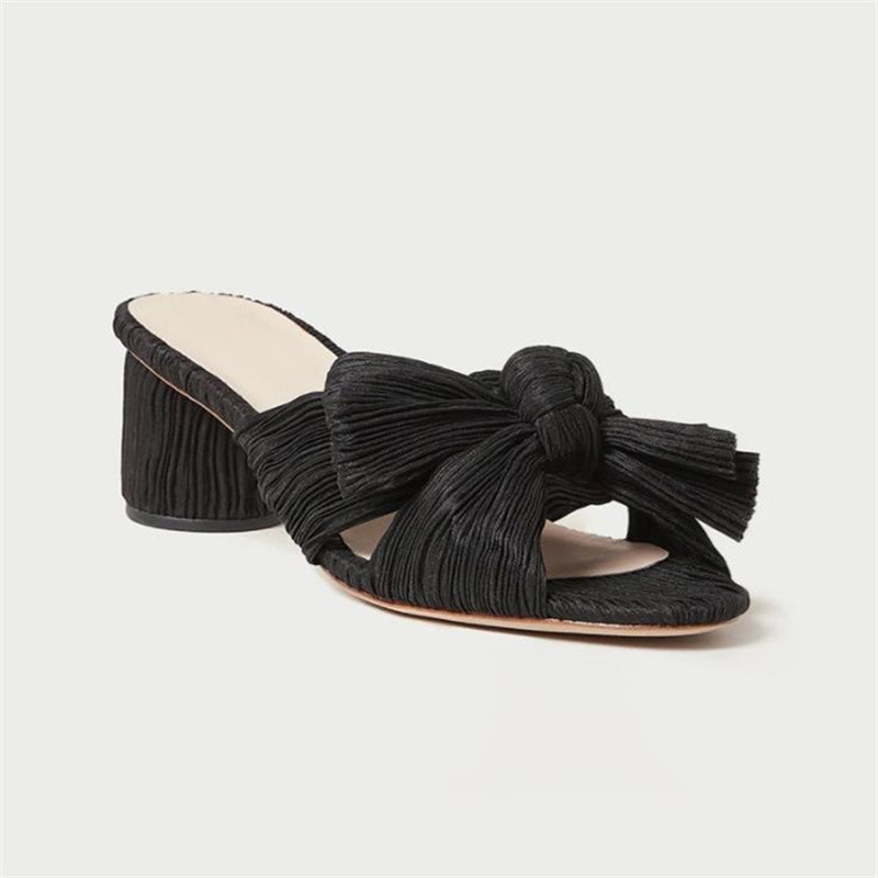 Black 5 cm heel
