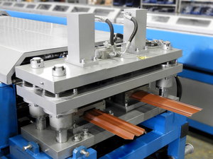 1.2Mm-2.5Mm Dikte Z275 Gegalvaniseerd Metaal Druif <span class=keywords><strong>Trellis</strong></span> Wijnstok Hek Paal C Profiel Stalen Wijngaard Post Rolvormmachine - Product Image 6