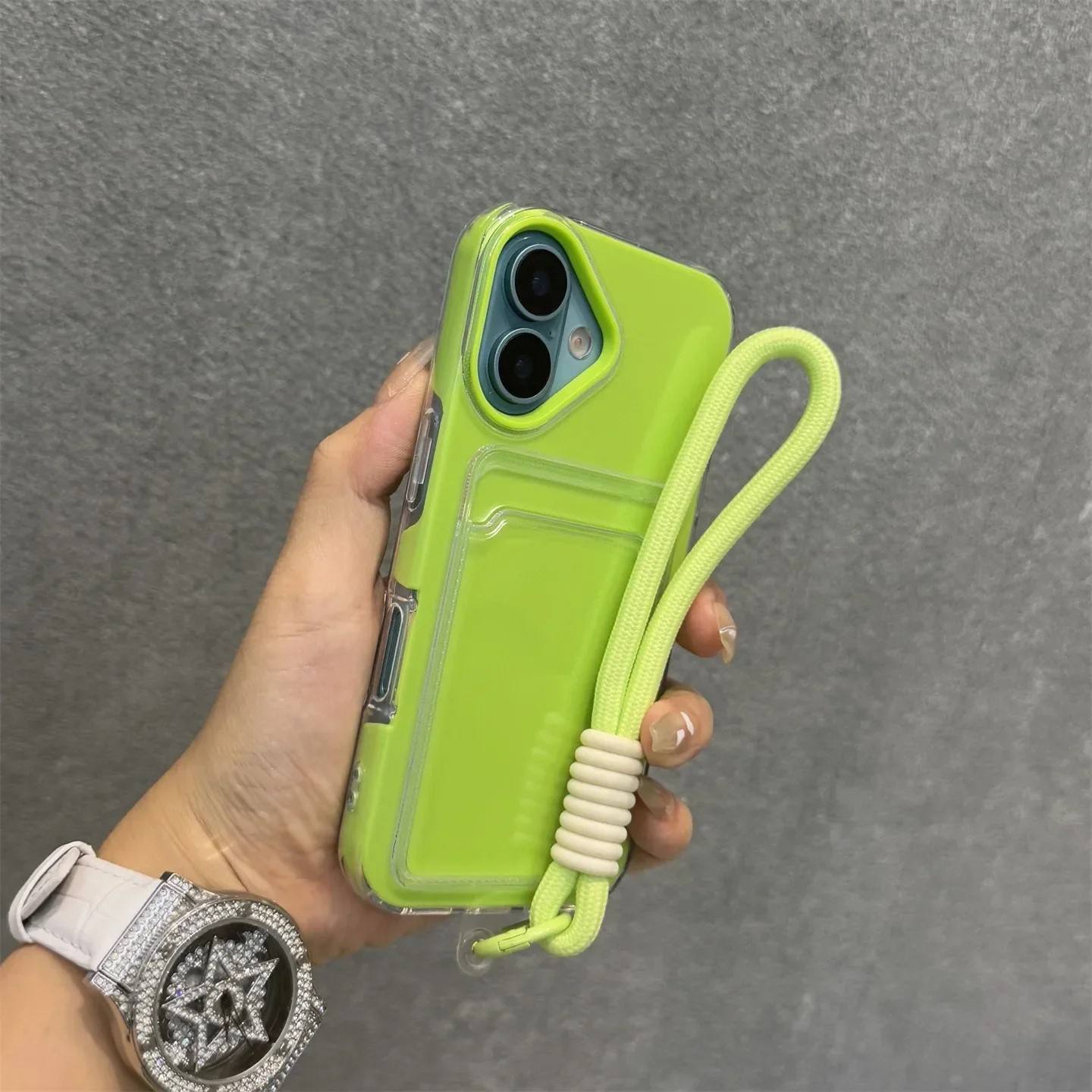 สีเขียว