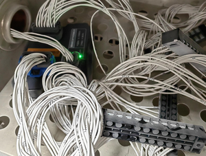L'unità multicanale di controllo dell'uscita di ingresso digitale può il regolatore del Bus di comunicazione per le apparecchiature elettriche modulo IO