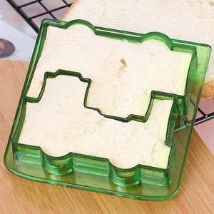 Ekmek tost sandviç kesici makinesi mutfak aracı alet Diy kek tost ekmeği kesici kalıp mutfak kaynağı sevimli şekilli bisküvi kalıp - Product Image 2