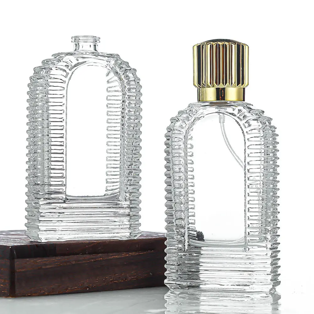 Mini bouteilles en verre vides de luxe avec couvercles Bouteilles de parfum en verre rondes carrées de 50ml Emballage de vaporisateurs en verre sur mesure