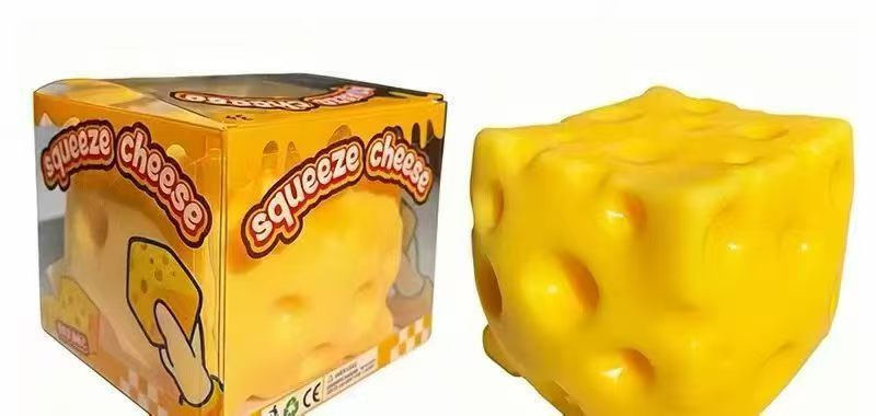 Queso grande de 11 cm.