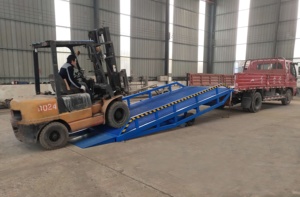 Hydraulic Power Unit Truck <strong>Loading</strong> Ramp Dock Leveler Plate for Steel Material Bearing Ramp <strong>Container</strong>