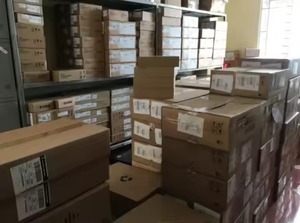 Yeni yüksek performanslı anahtarlar C9404R kurumsal ve veri merkezi ağları için gelişmiş 4 yuvalı modüler anahtar - Product Image 6