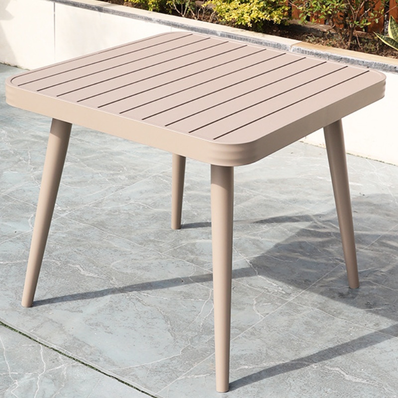 Tavolo quadrato interamente in alluminio 85*85