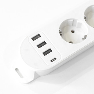 Atacadista UE Padrão Inteligente PDU Power Strip com Interruptor 16A Schuko Plug/Soquete para Alemanha/Rússia 4 Tomada de Interface USB
