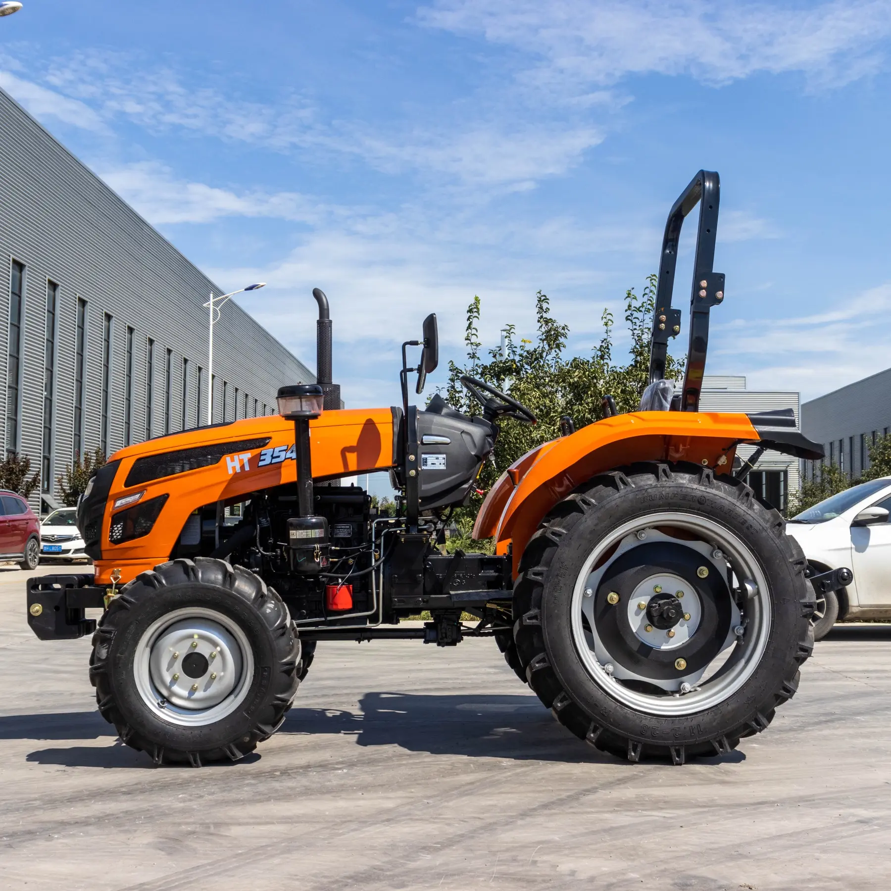 Équipement de machine agricole Moteur 4 cylindres Tracteur 30hp 45hp 50hp 100hp 140hp à vendre