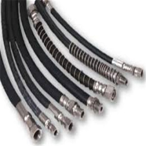 Sentetik kauçuk SAE J517-100 <span class=keywords><strong>R1AT</strong></span>/R2AT <span class=keywords><strong>1SN</strong></span>/2SN hidrolik kauçuk hortum boru fabrikası doğrudan