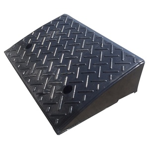 High Quality Car Curbside Driveway <strong>Ramp</strong> Speed Bump for Smooth and Safe Vehicle Entry - Product Image 1