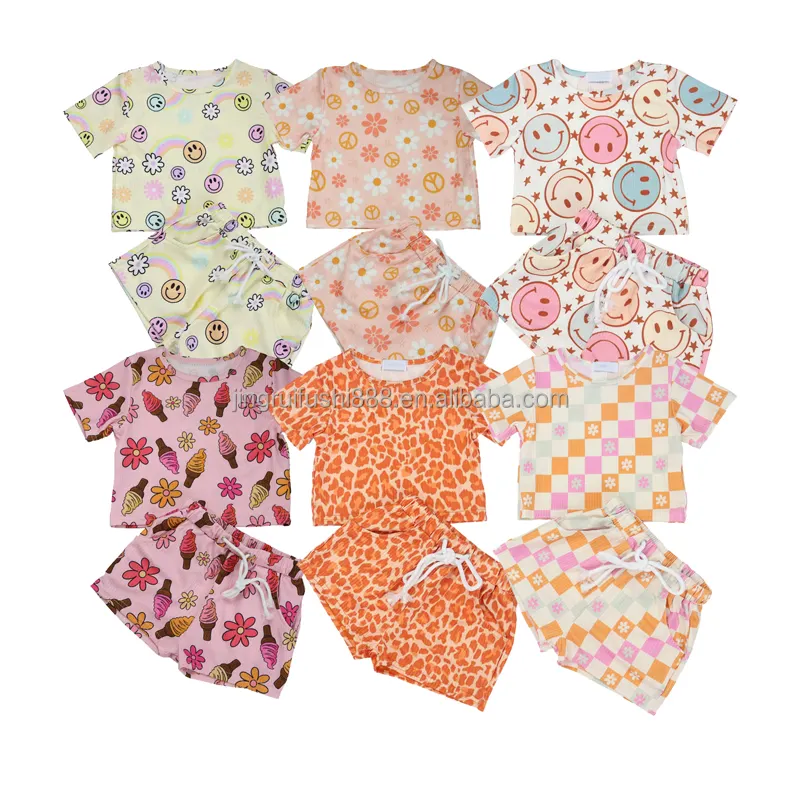 Conjunto de roupas de bebês e meninas com estampa de tecido canelado para crianças, camisa de manga curta e roupas curtas personalizadas, tema de verão OEM