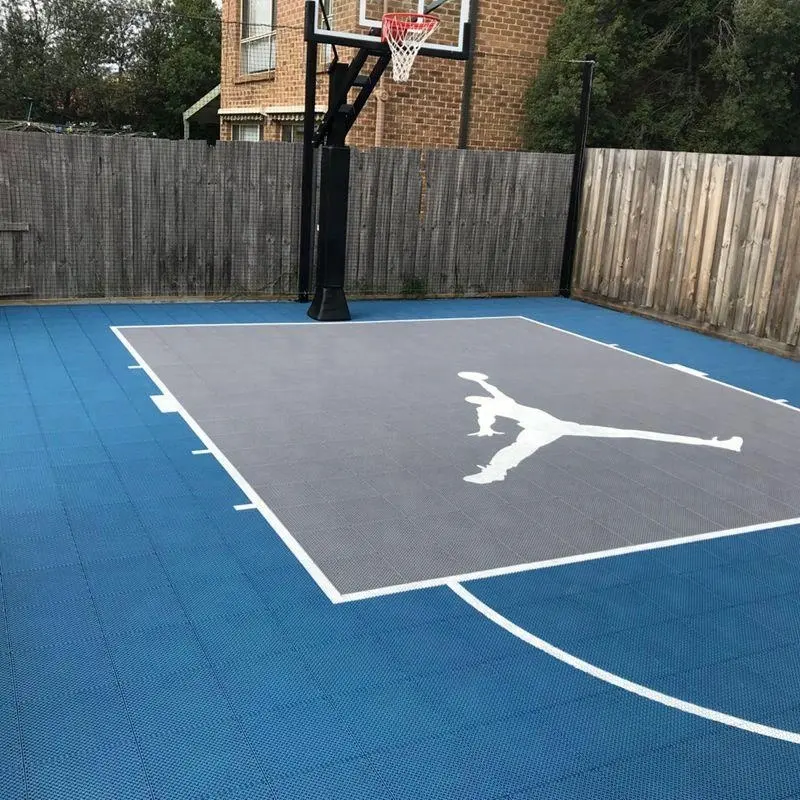 Multifunction anti-slip modular basketball/tennis/badminton court interlocking outdoor sports flooring plastic tiles
