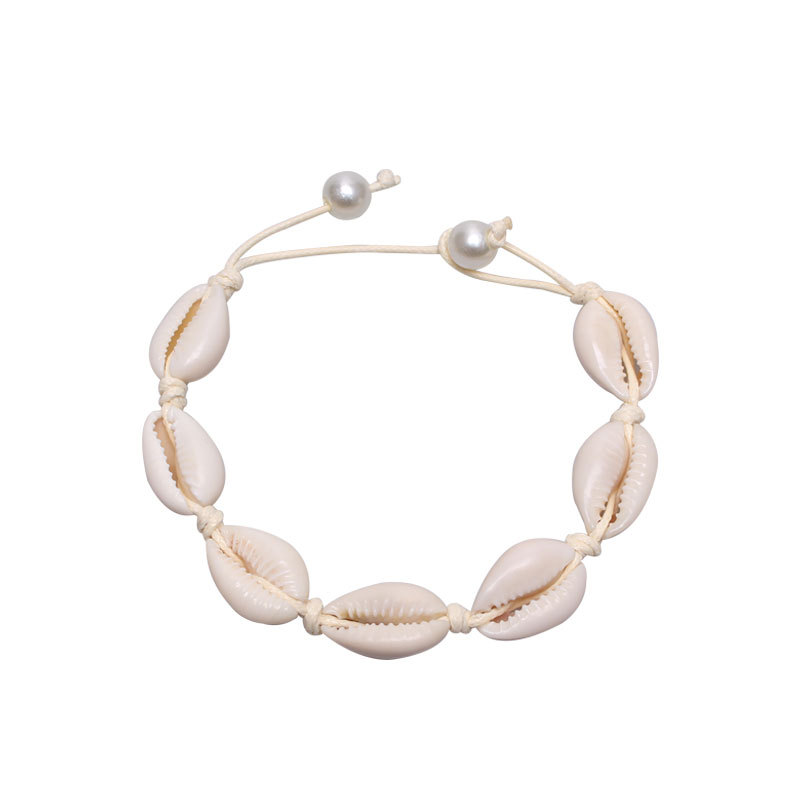 Stretchable white bracelet