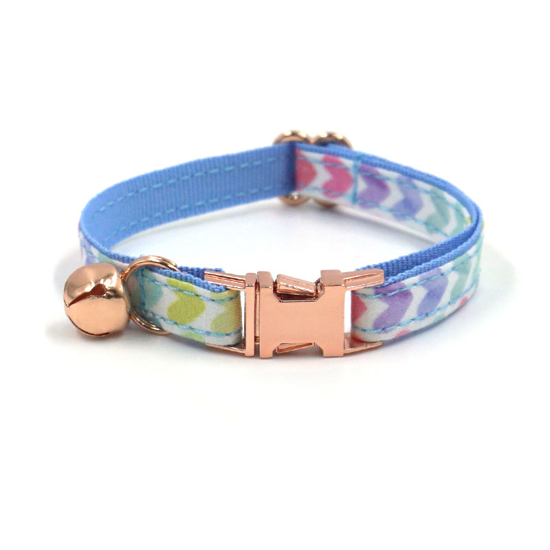 Collier en métal or rose