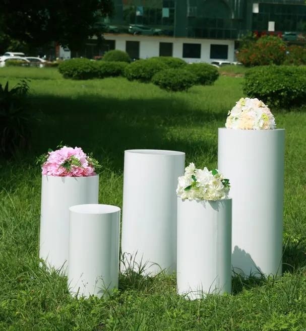 Ensemble de 5 pièces de socle de présentation rond en métal Colonnes de socle de mariage