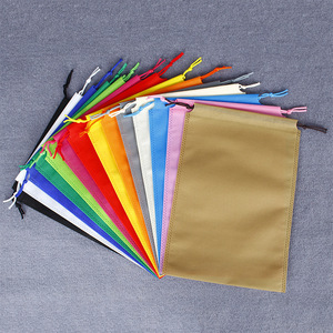 Logotipo personalizado Impresso Não-tecido Desenhar <span class=keywords><strong>String</strong></span> Promoção Durável Polipropileno Não Tecido Cordão Shoe Pouch Dust Bag